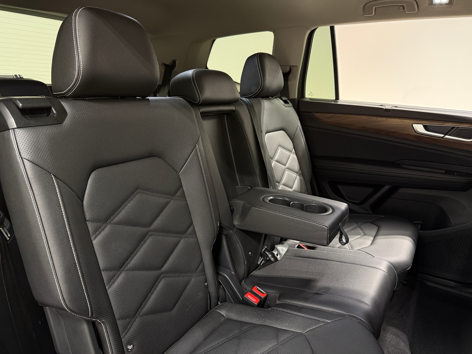 Thumbnail: 2026 Volkswagen Atlas - 6