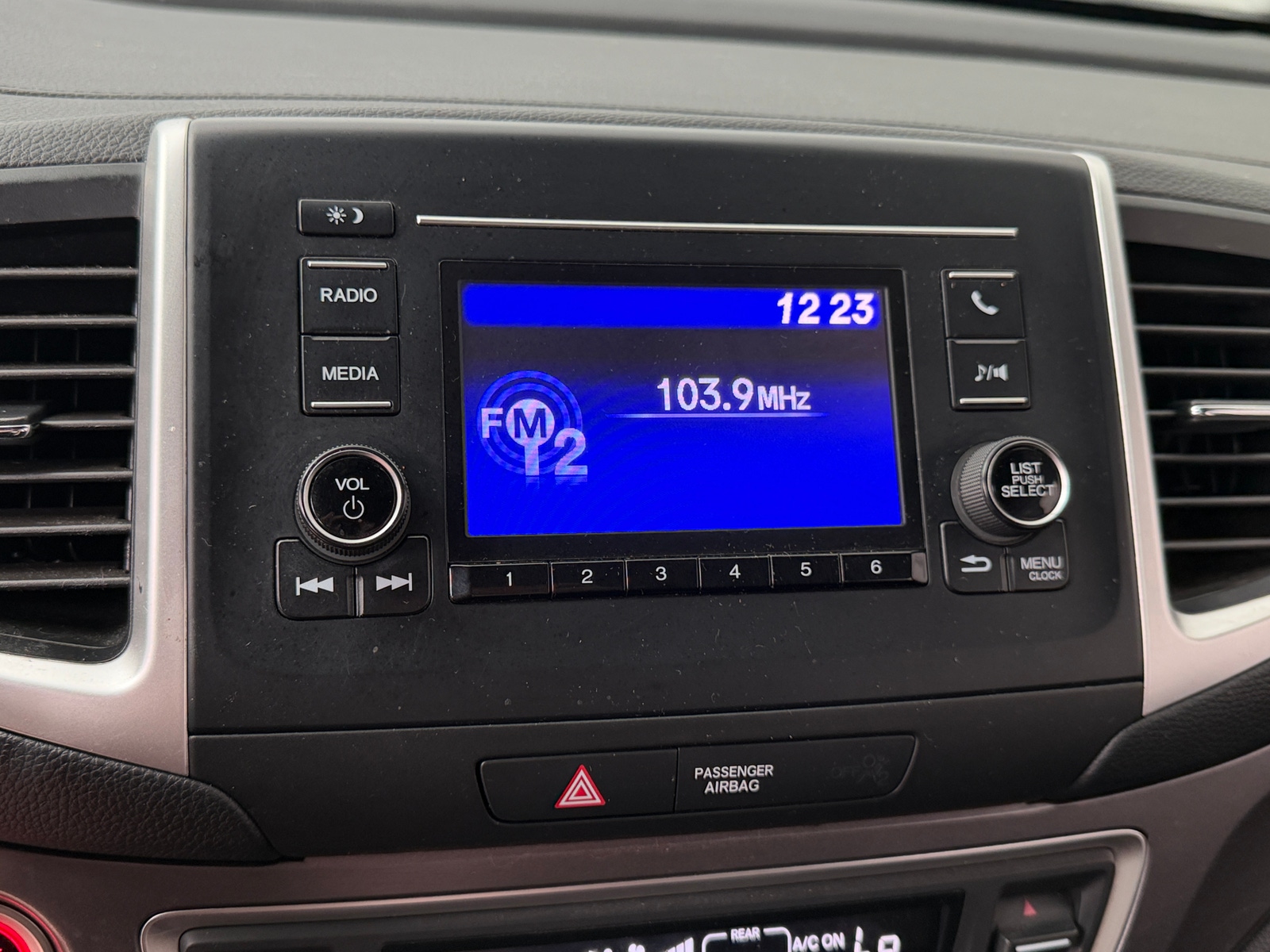 Thumbnail: 2019 Honda Passport - 4
