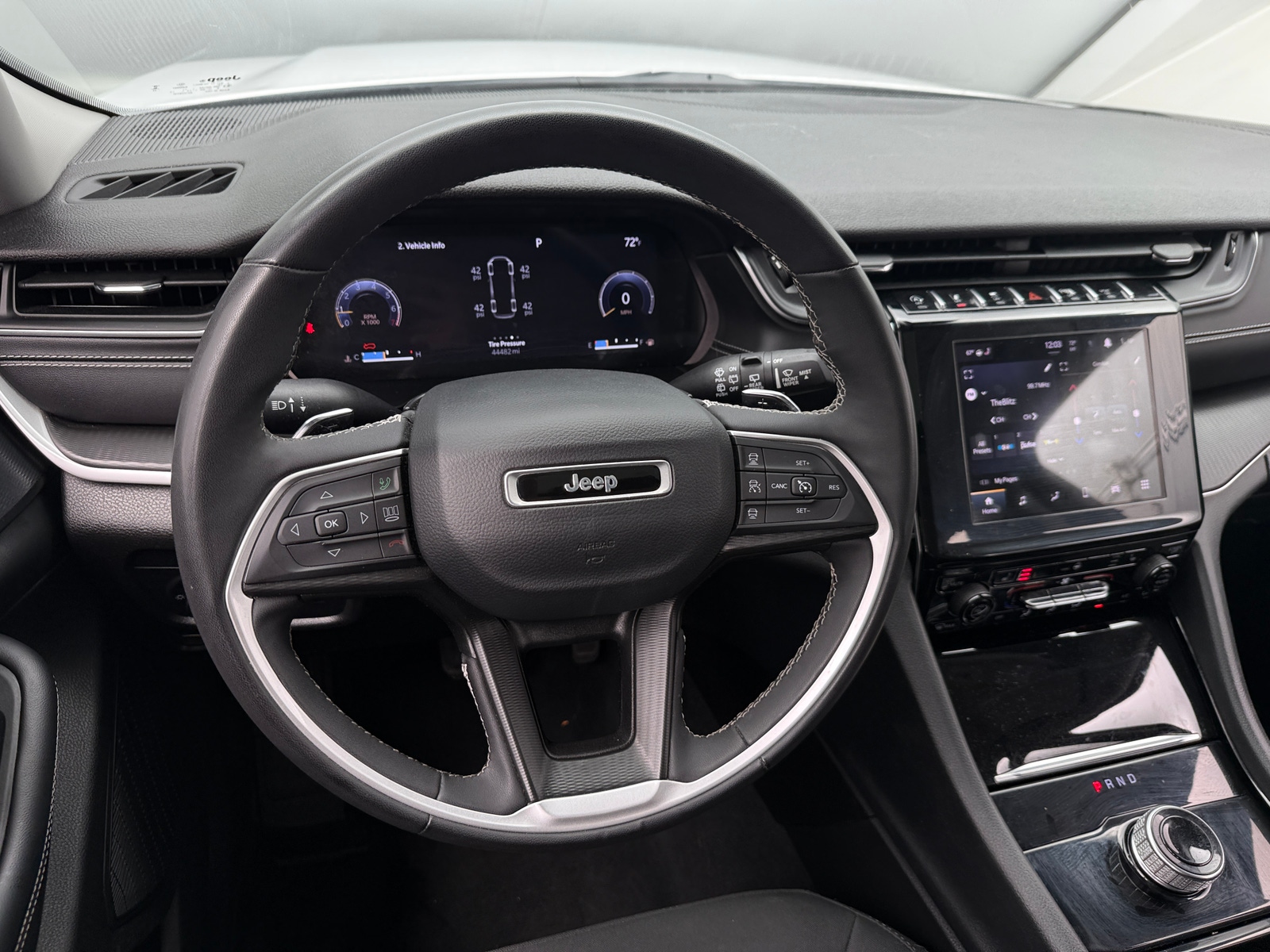 Thumbnail: 2023 Jeep Grand Cherokee L - 5