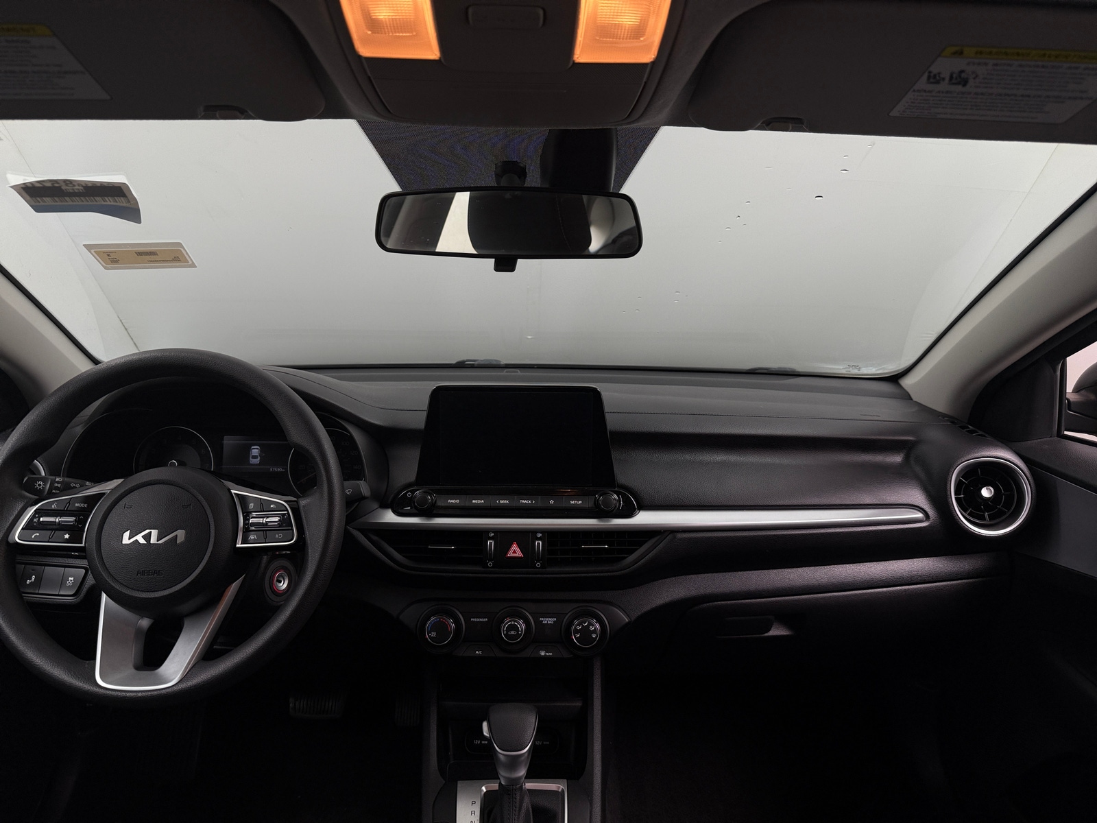 Thumbnail: 2023 Kia Forte - 3