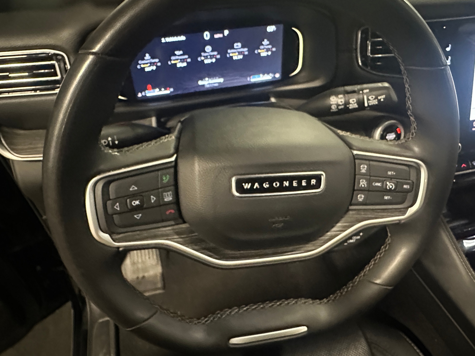 Thumbnail: 2024 Jeep Wagoneer - 4