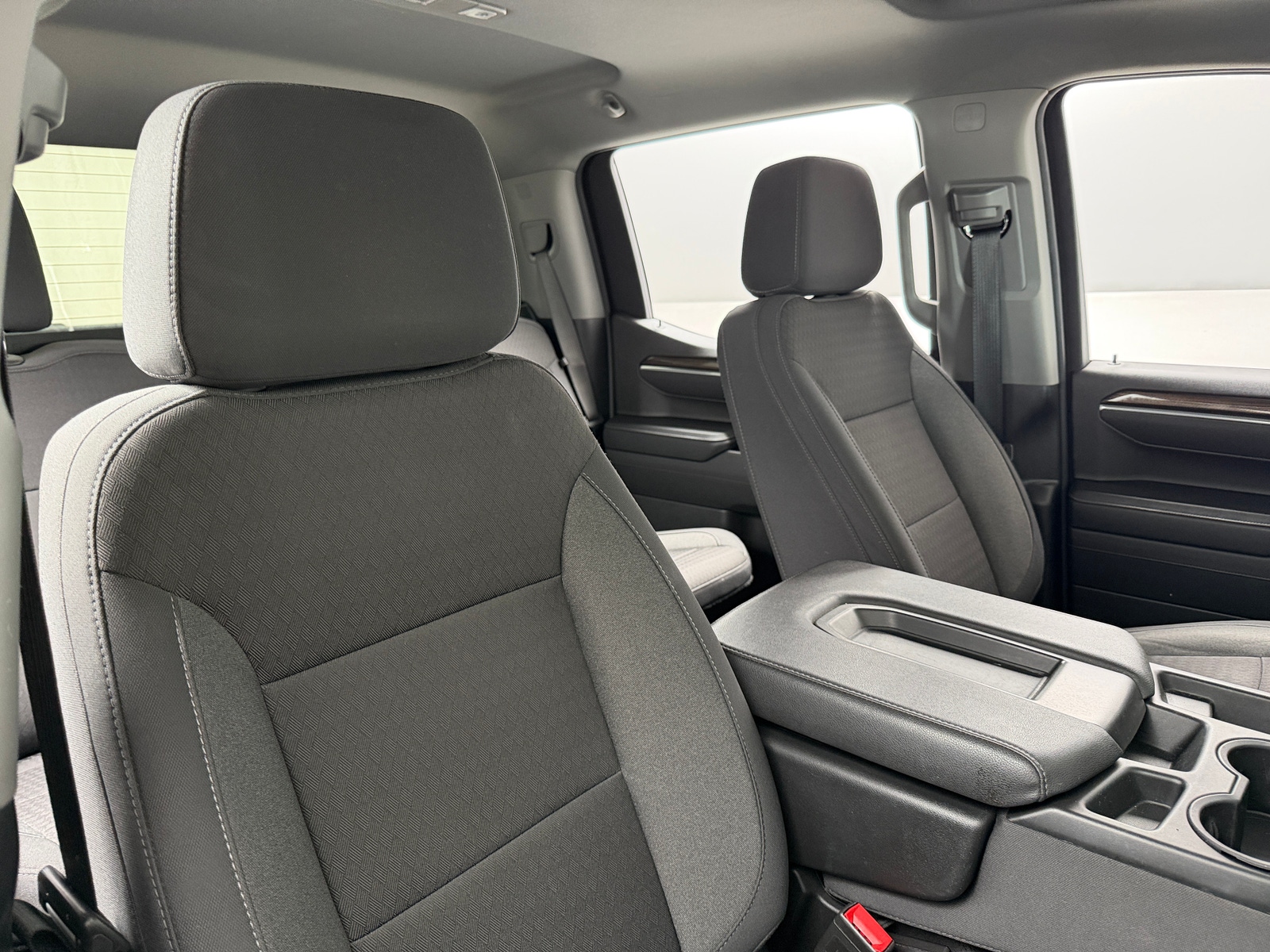 Thumbnail: 2025 Chevrolet Silverado 1500 - 2
