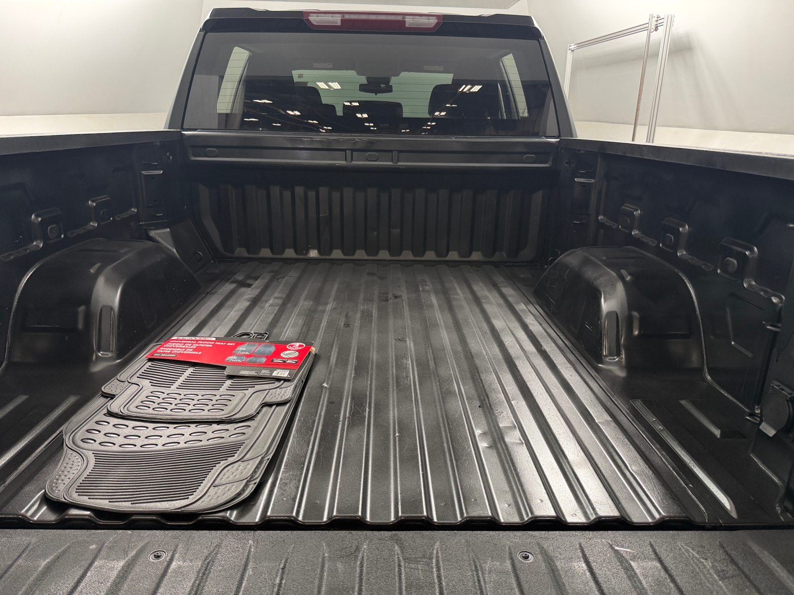 Thumbnail: 2025 Chevrolet Silverado 1500 - 7