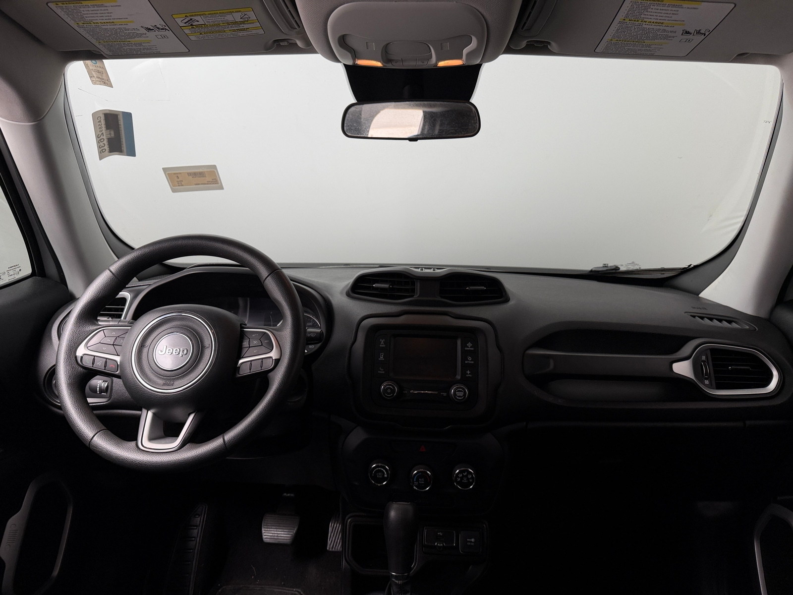 Thumbnail: 2019 Jeep Renegade - 3