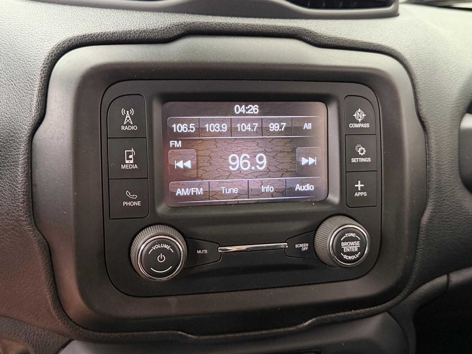 Thumbnail: 2019 Jeep Renegade - 4
