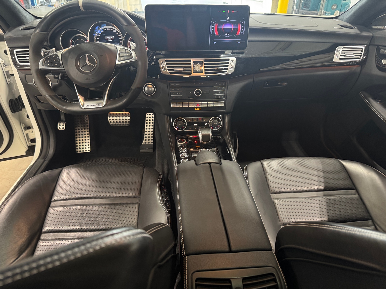 Thumbnail: 2016 Mercedes-Benz CLS - 2