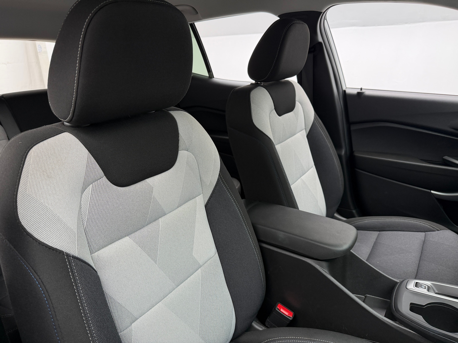 Thumbnail: 2026 Chevrolet Trax - 2