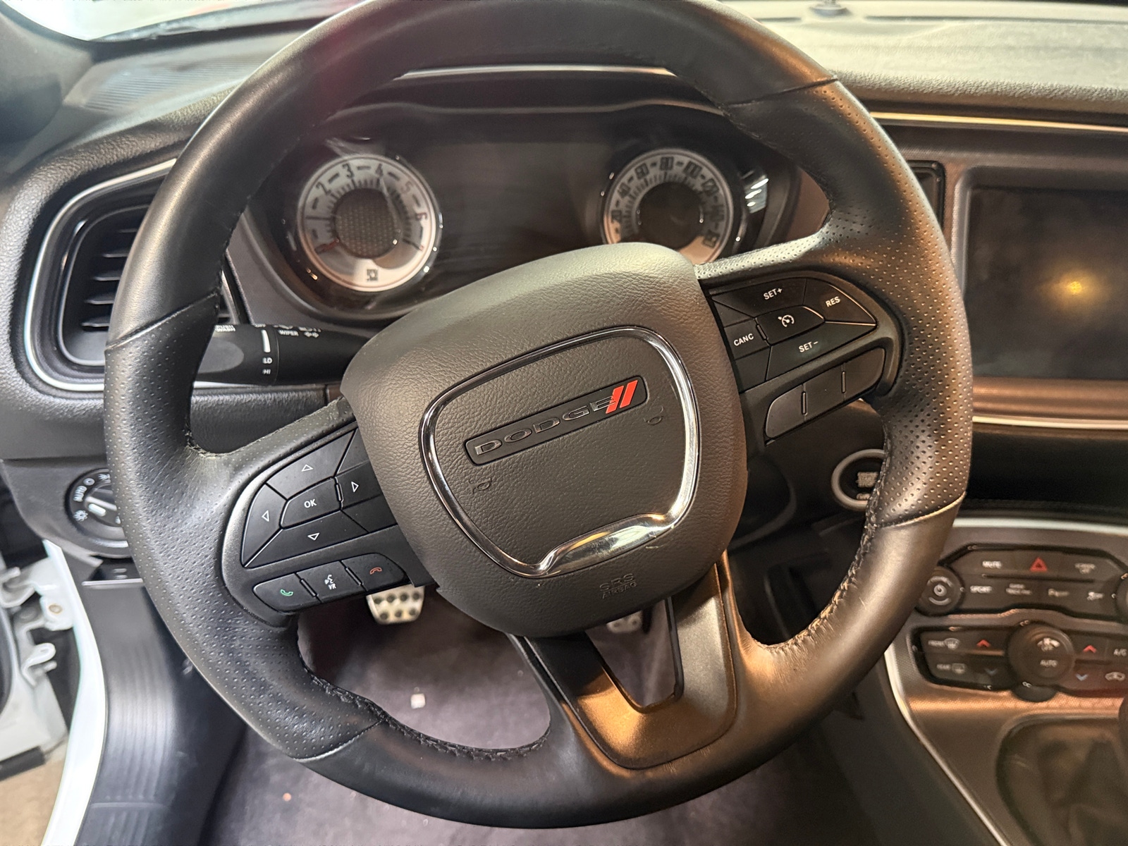 Thumbnail: 2017 Dodge Challenger - 3