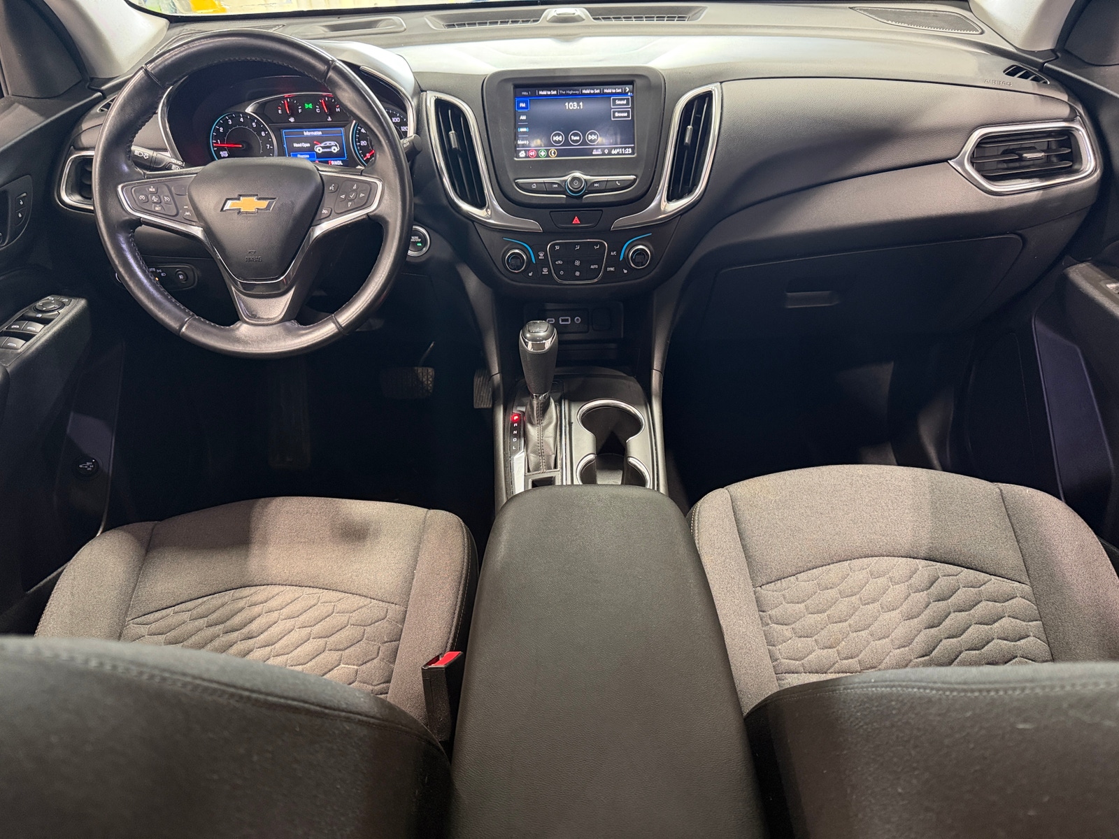 Thumbnail: 2021 Chevrolet Equinox - 3