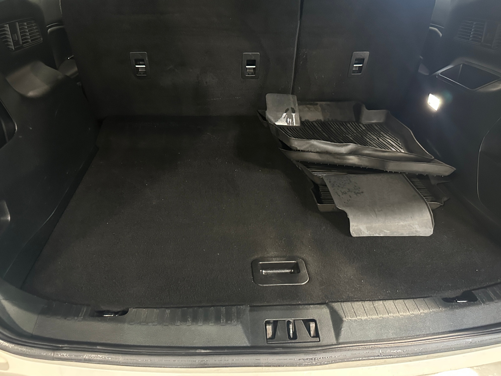 Thumbnail: 2019 Ford Edge - 6