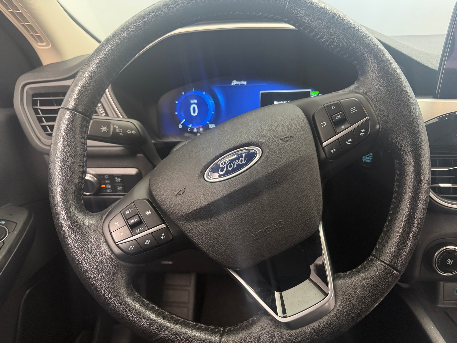 Thumbnail: 2020 Ford Escape - 5