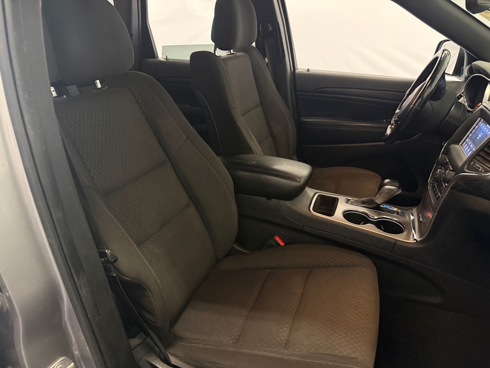 Thumbnail: 2021 Jeep Grand Cherokee - 6