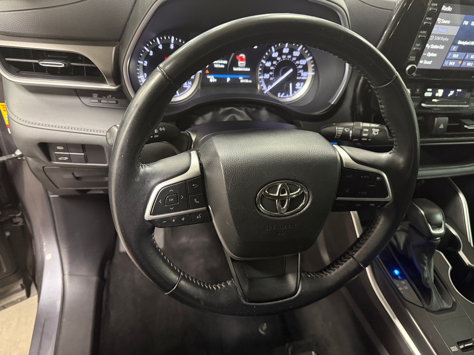 Thumbnail: 2022 Toyota Highlander - 4