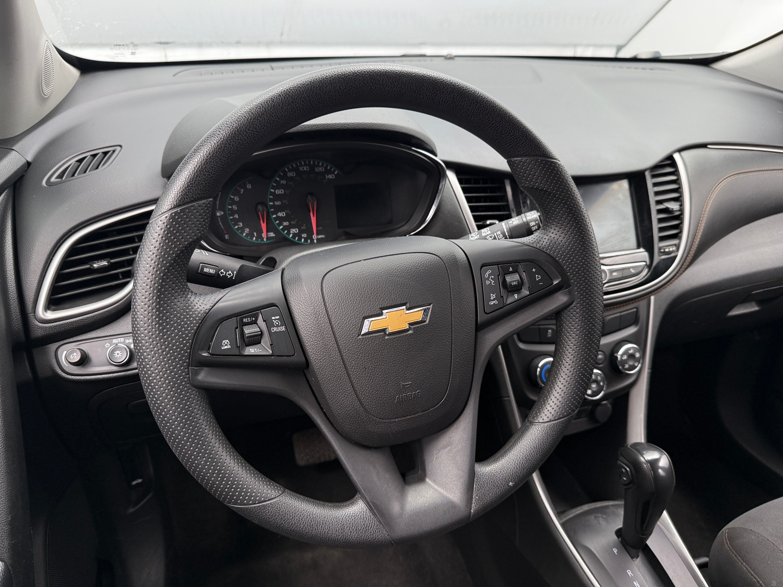 Thumbnail: 2022 Chevrolet Trax - 5