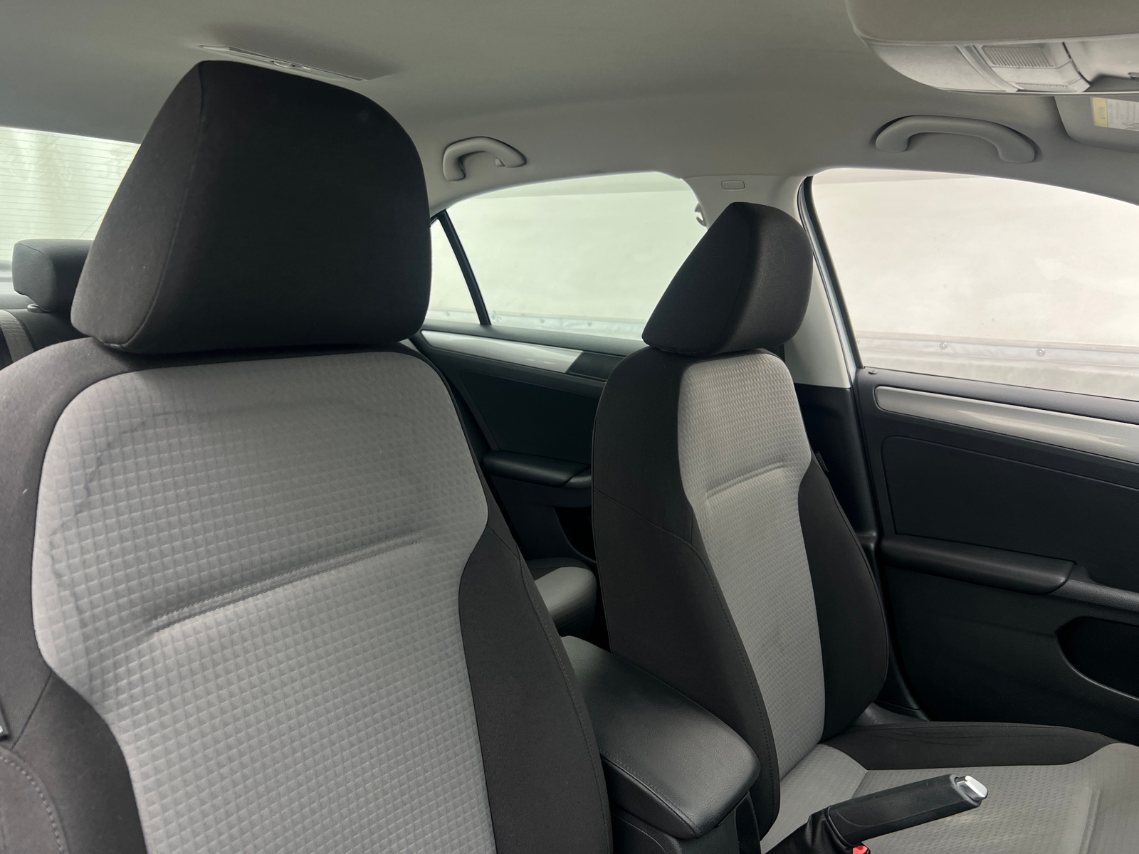 Thumbnail: 2018 Volkswagen Jetta - 2