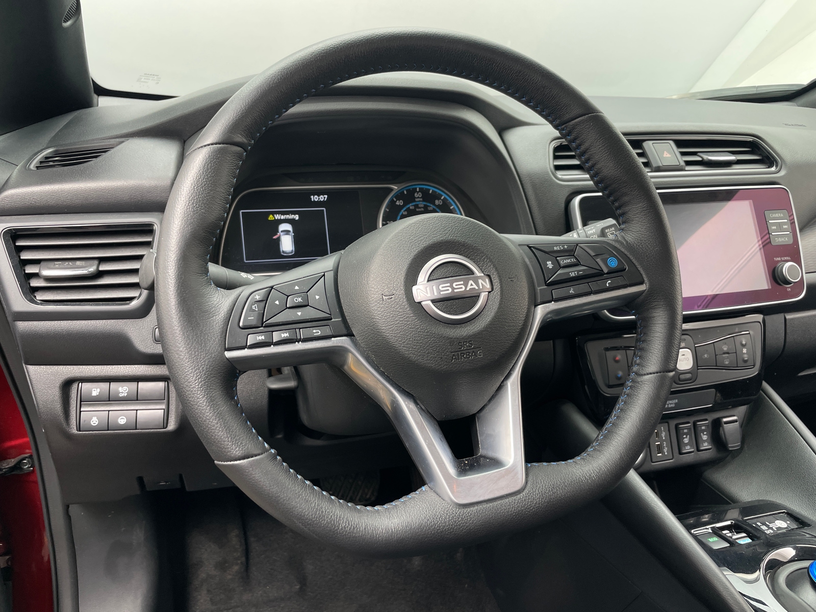Thumbnail: 2025 Nissan Leaf - 5