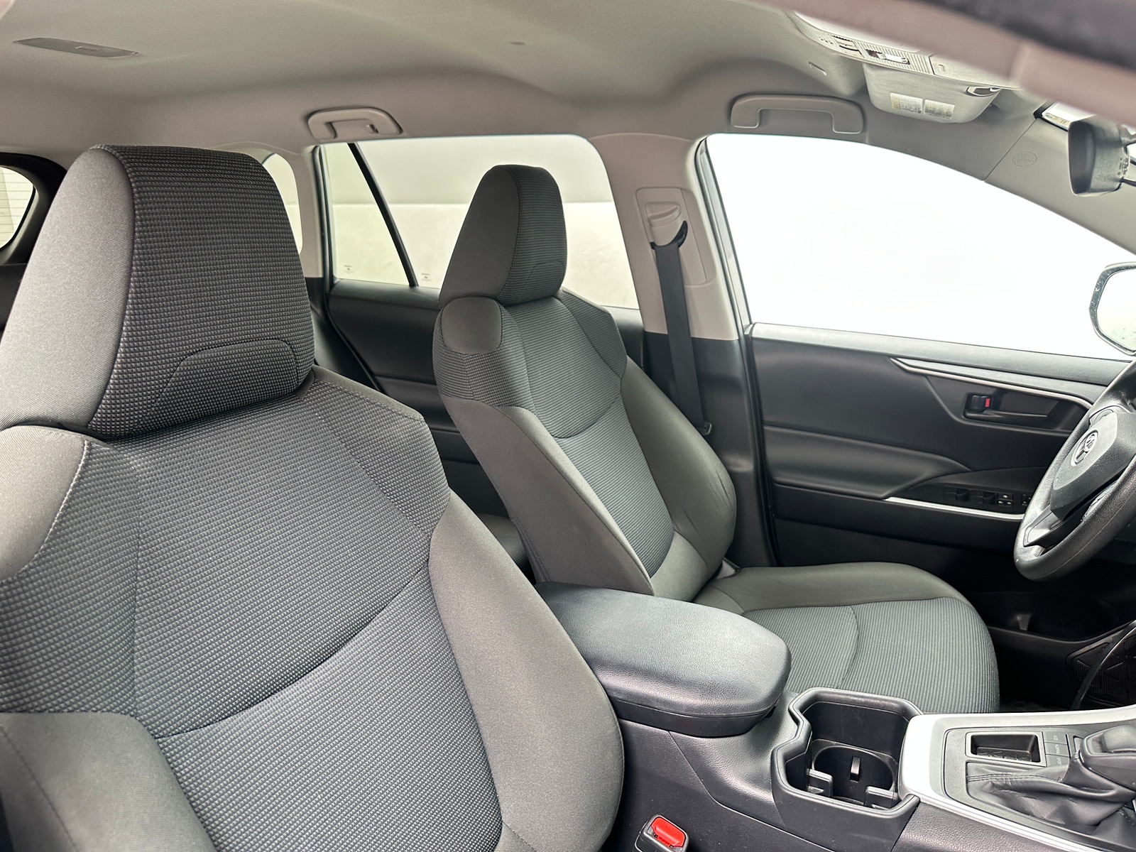 Thumbnail: 2025 Toyota RAV4 - 2