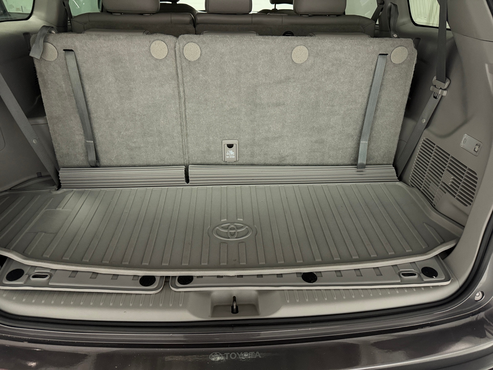 Thumbnail: 2018 Toyota Highlander - 6