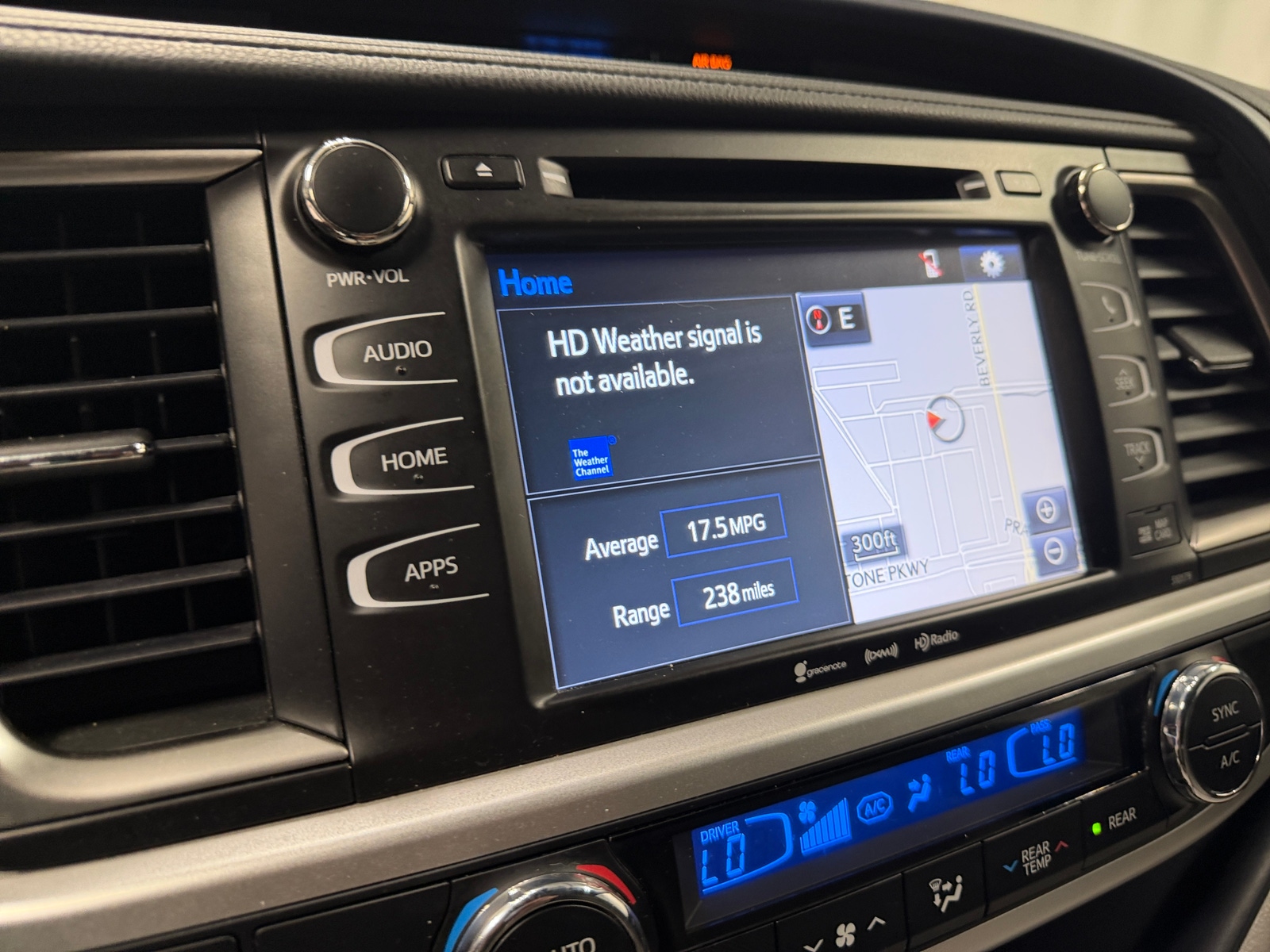 Thumbnail: 2018 Toyota Highlander - 3