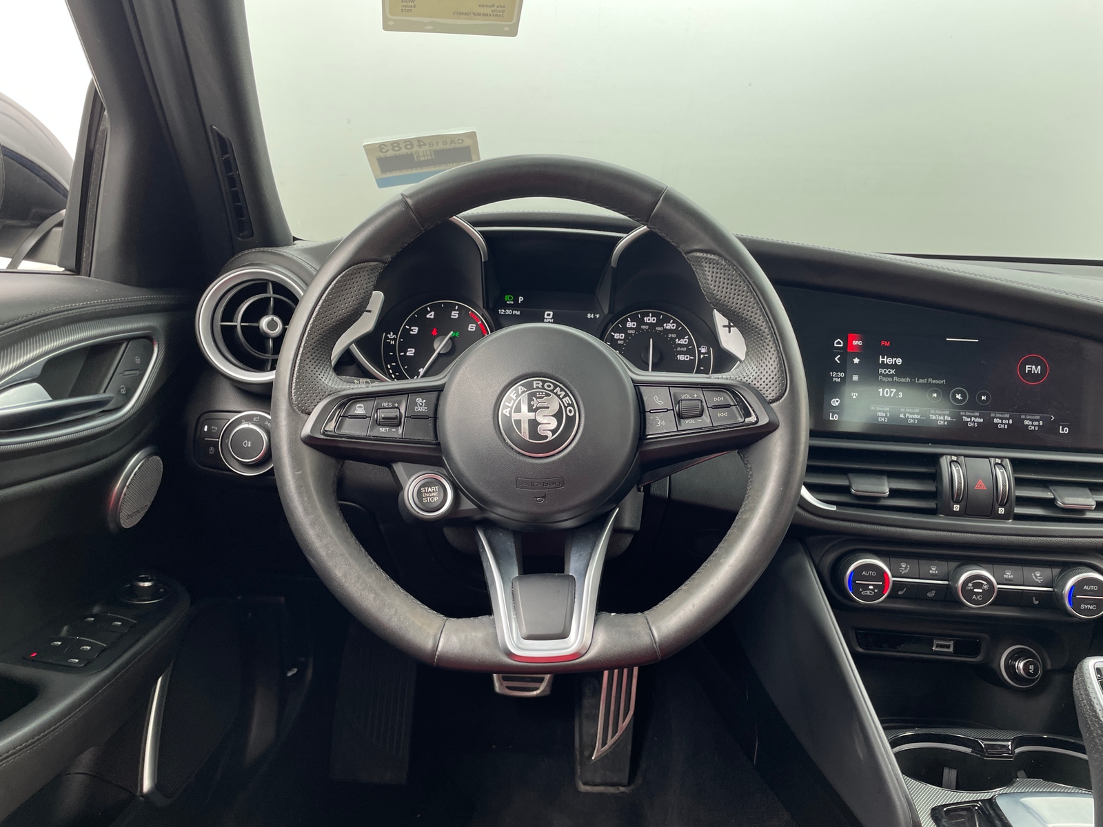 Thumbnail: 2023 Alfa Romeo Giulia - 4