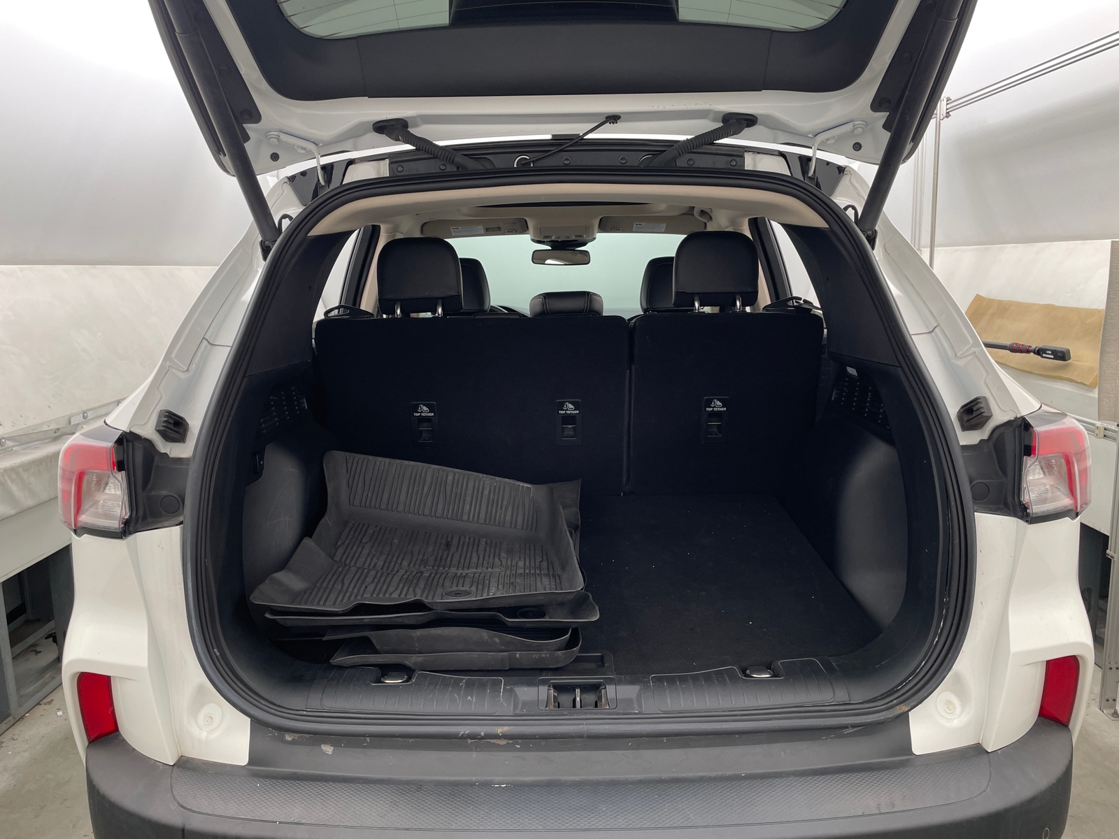 Thumbnail: 2020 Ford Escape - 6