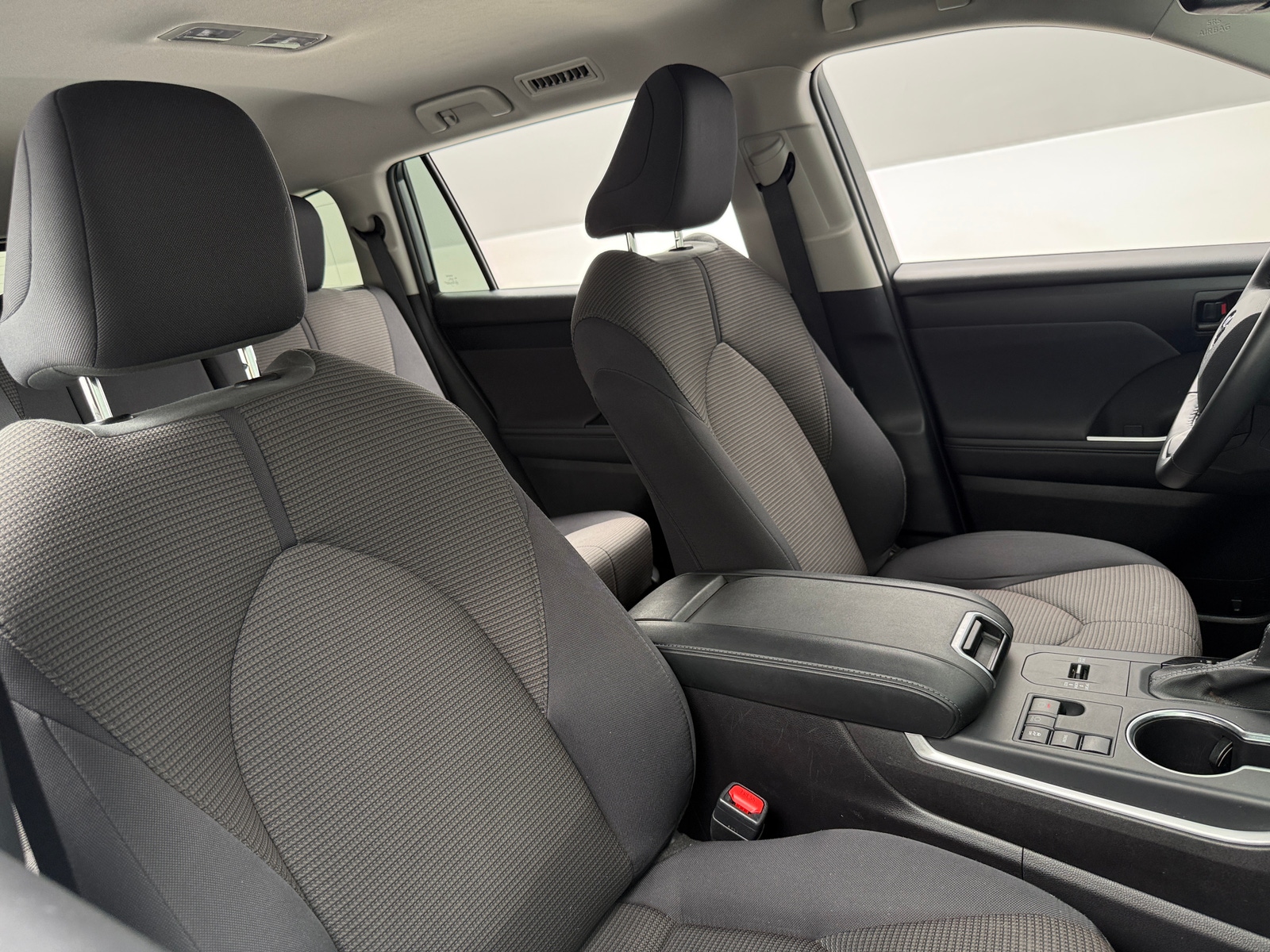 Thumbnail: 2025 Toyota Highlander - 2