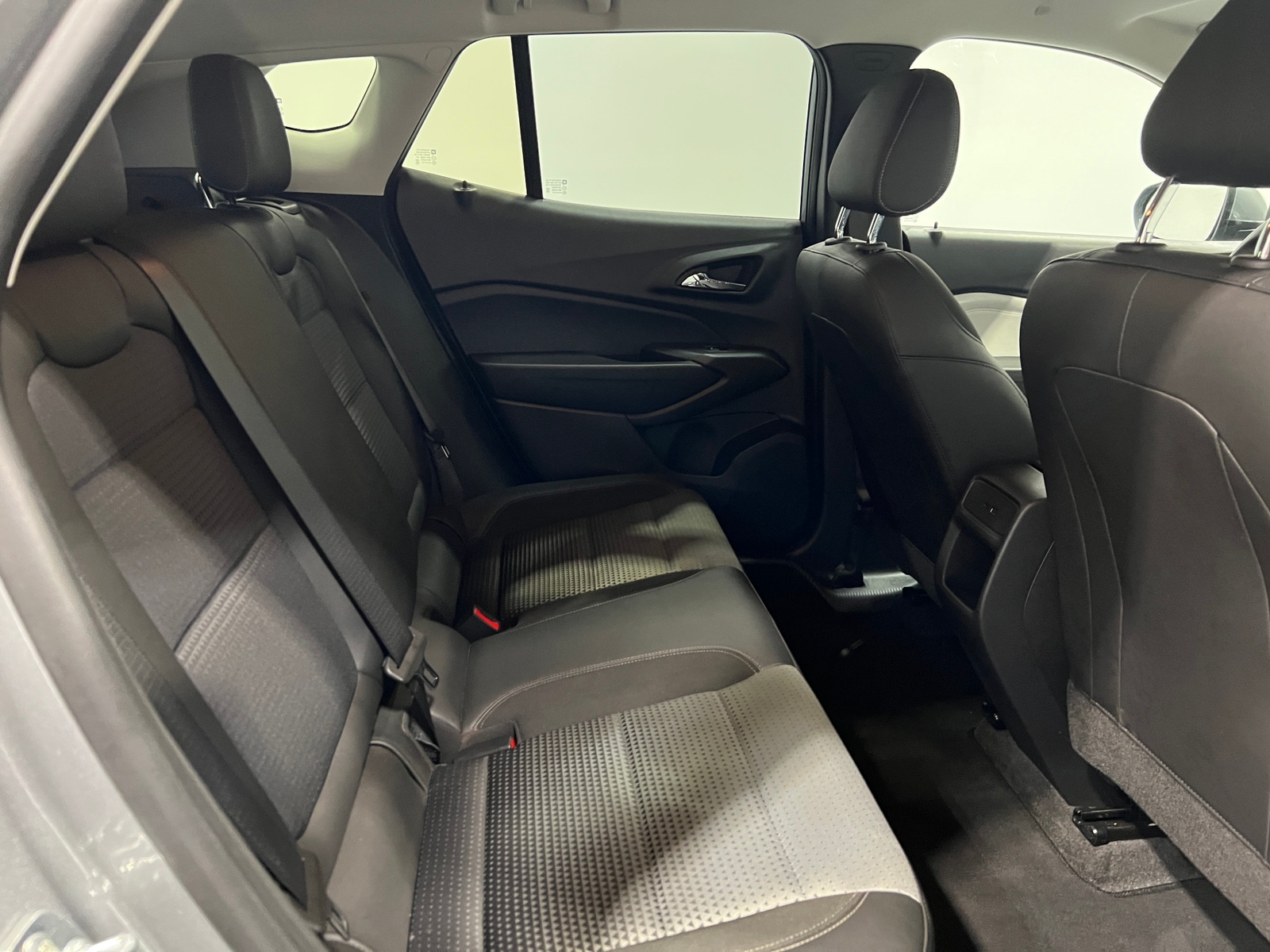 Thumbnail: 2025 Chevrolet Trax - 5