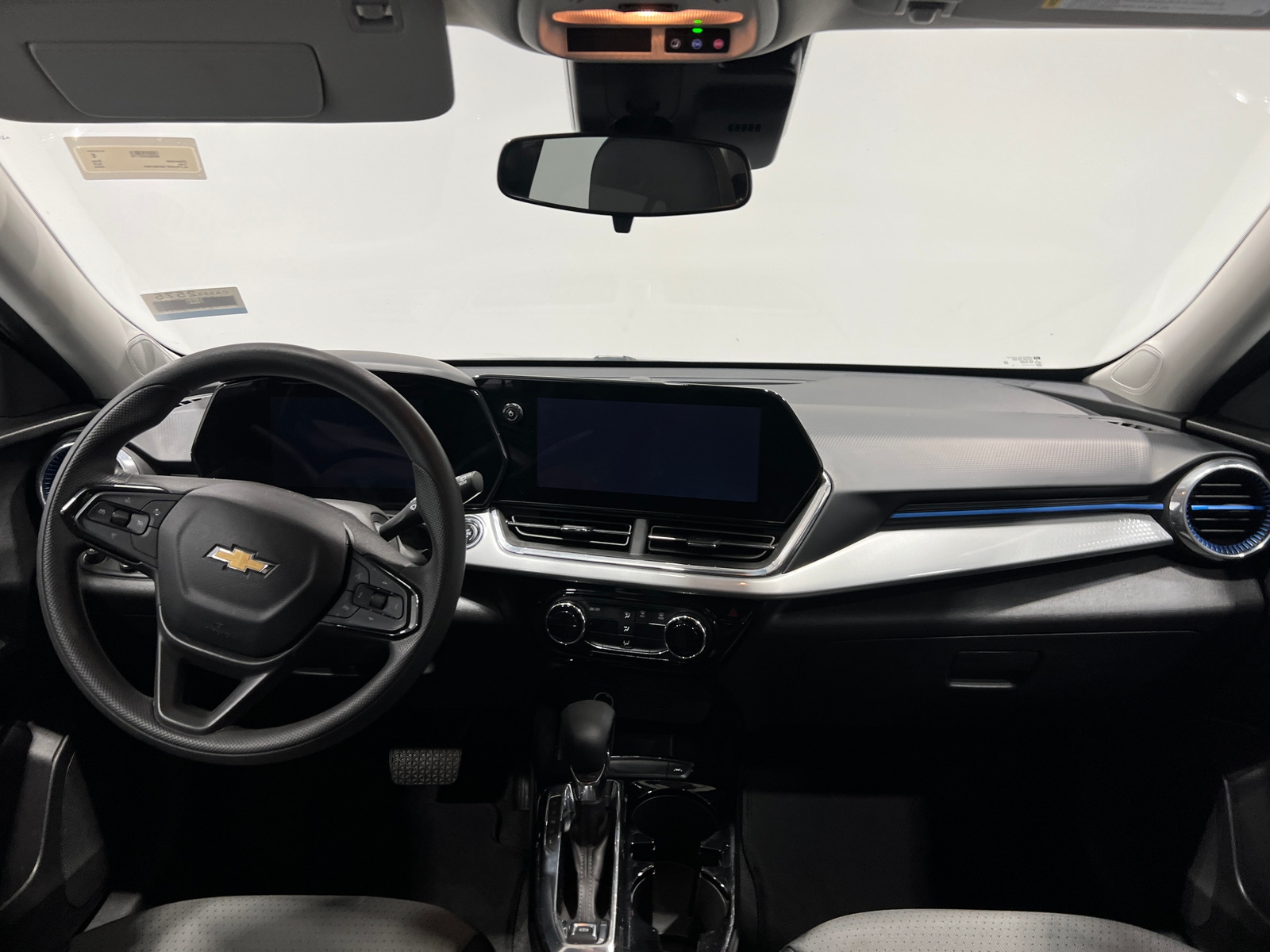Thumbnail: 2025 Chevrolet Trax - 2