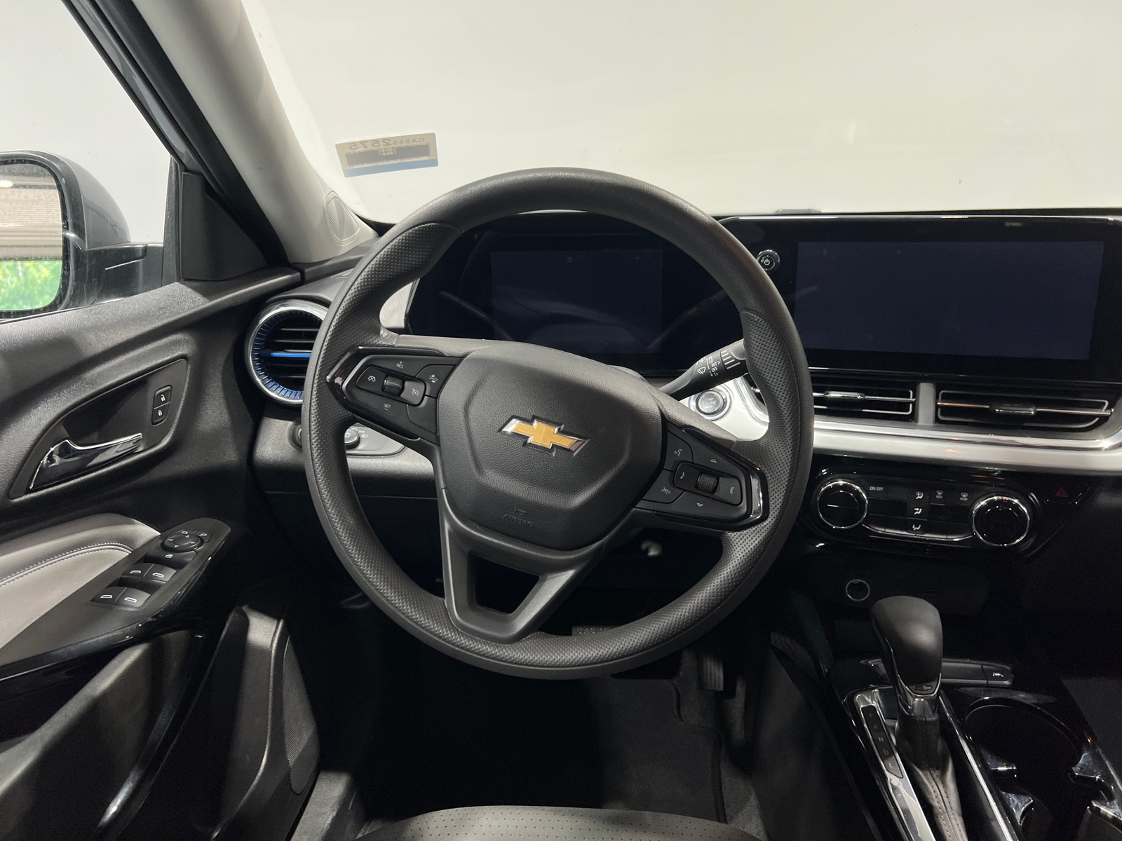 Thumbnail: 2025 Chevrolet Trax - 4
