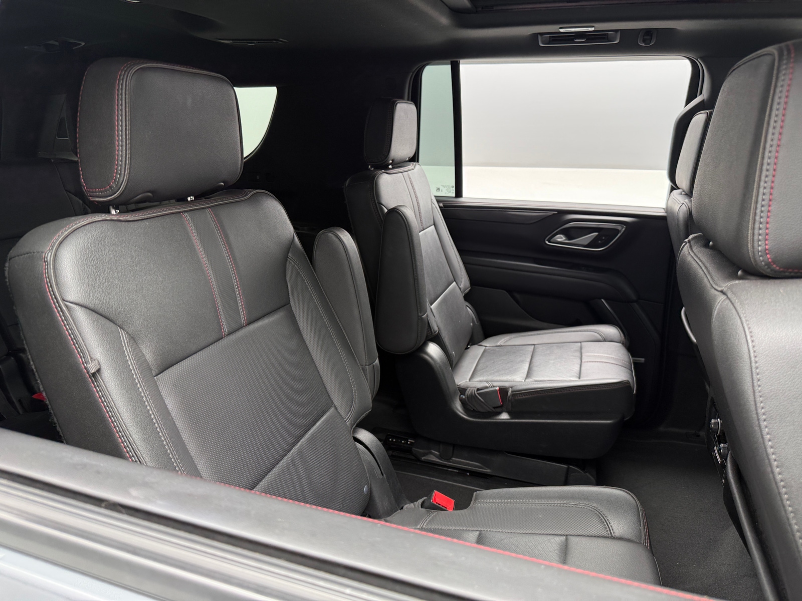 Thumbnail: 2022 Chevrolet Suburban - 5
