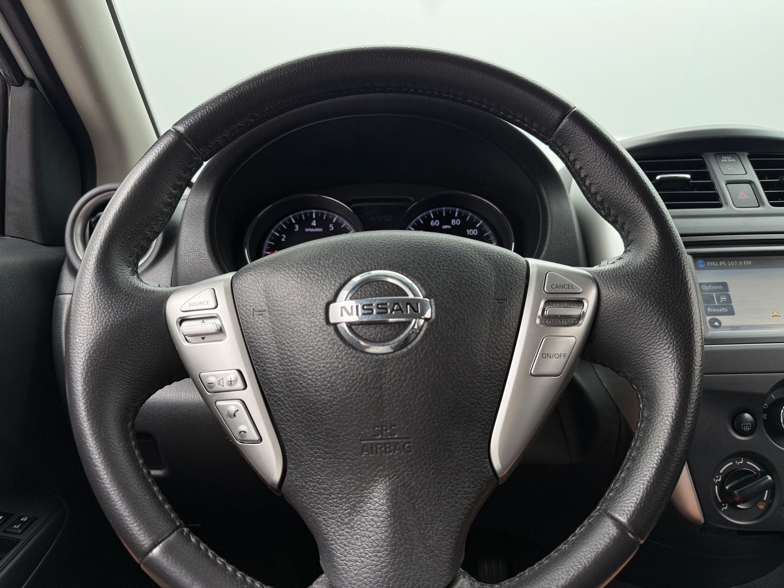 Thumbnail: 2016 Nissan Versa - 5