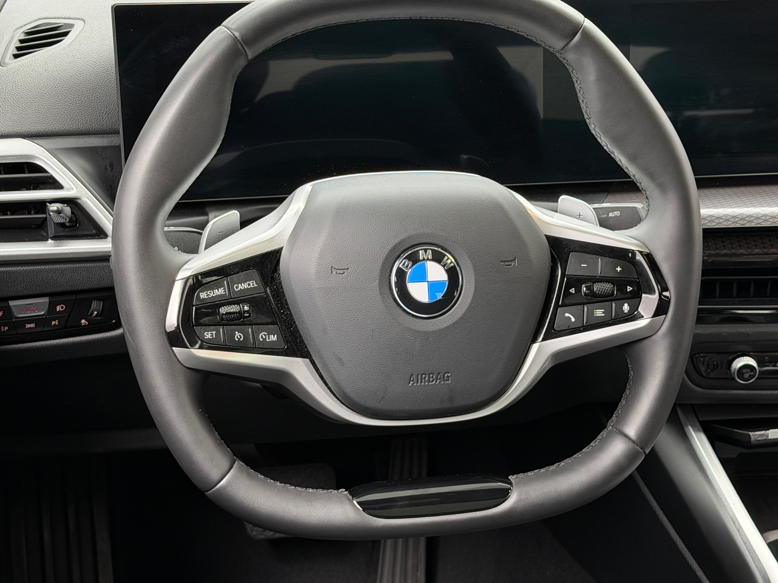 Thumbnail: 2025 BMW 4 Series - 4