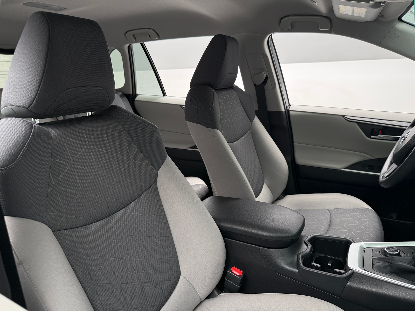 Thumbnail: 2025 Toyota RAV4 - 2