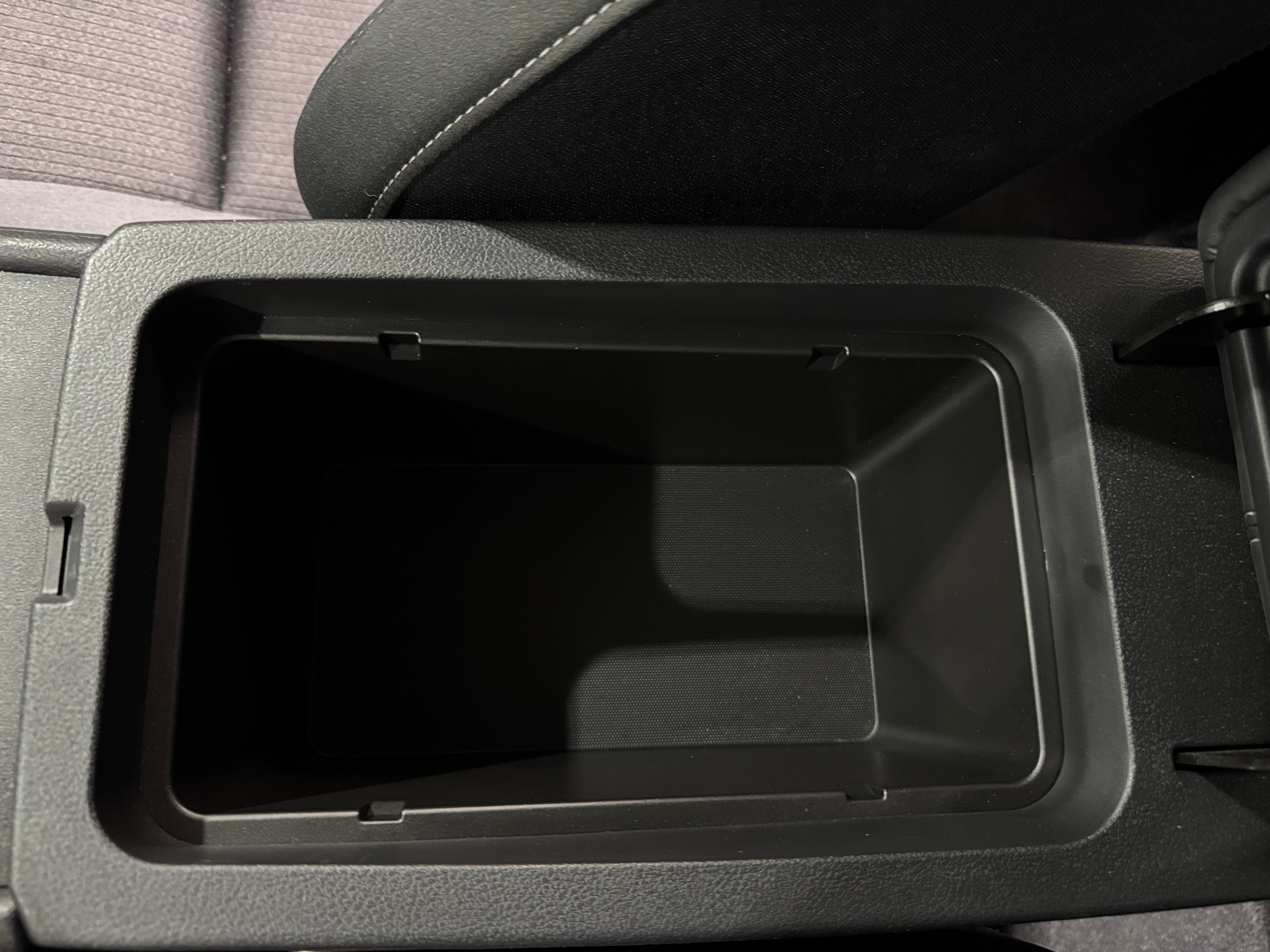 2025 Nissan Altima SV - Photo 14