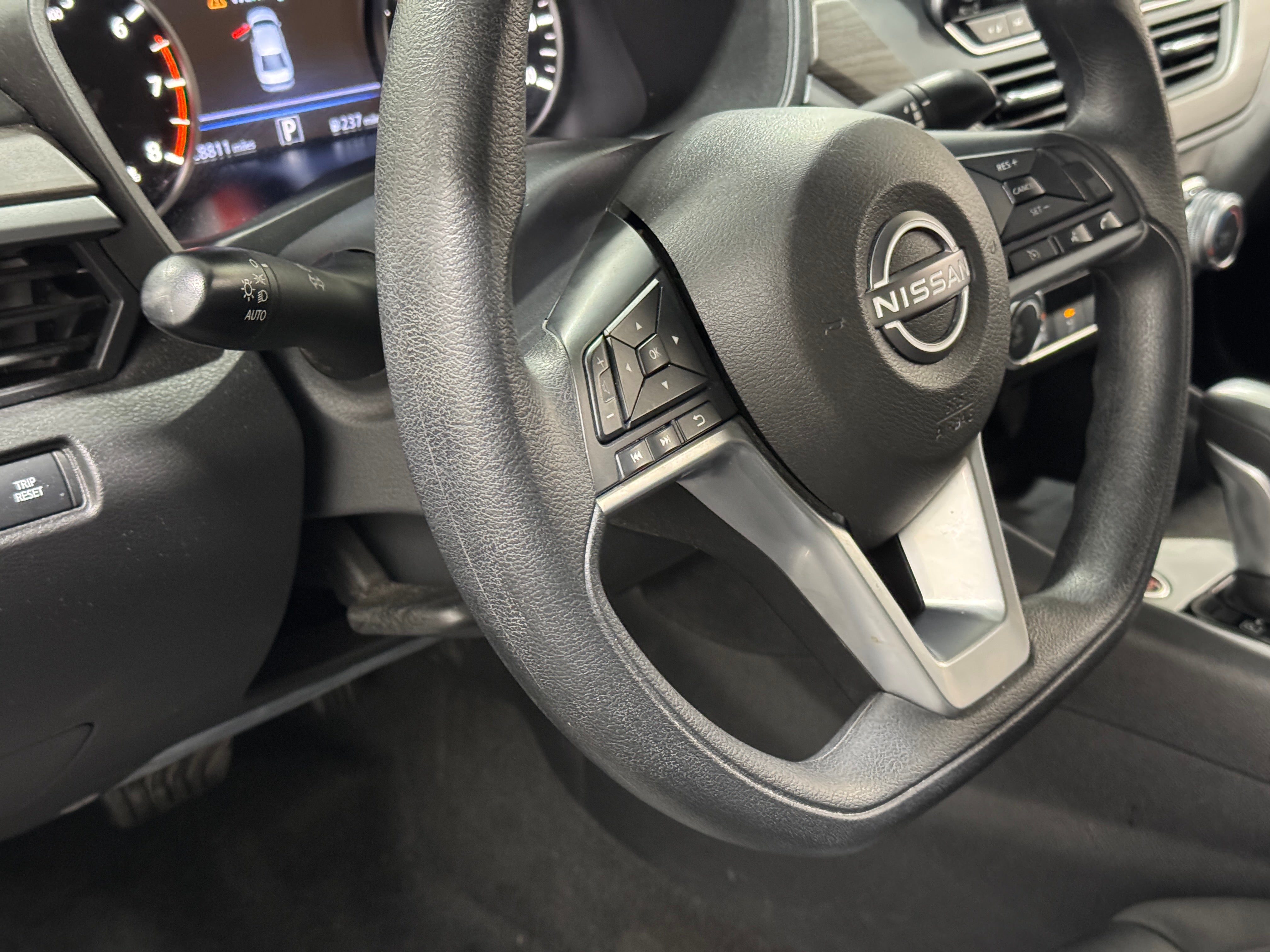 2025 Nissan Altima SV - Photo 18
