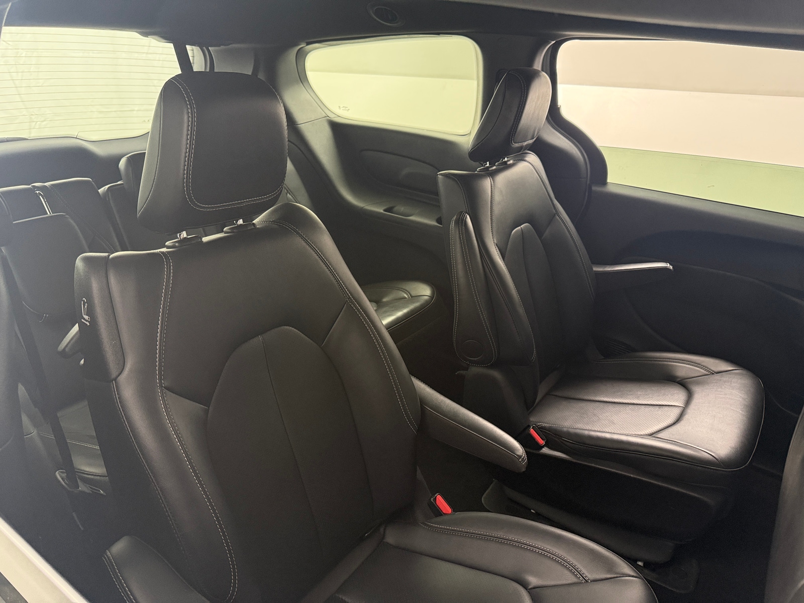 Thumbnail: 2024 Chrysler Pacifica - 5