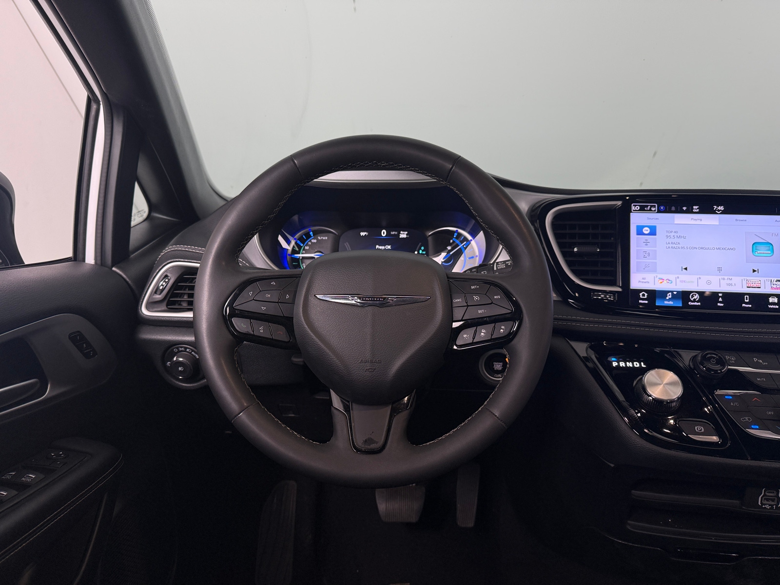 Thumbnail: 2024 Chrysler Pacifica - 4
