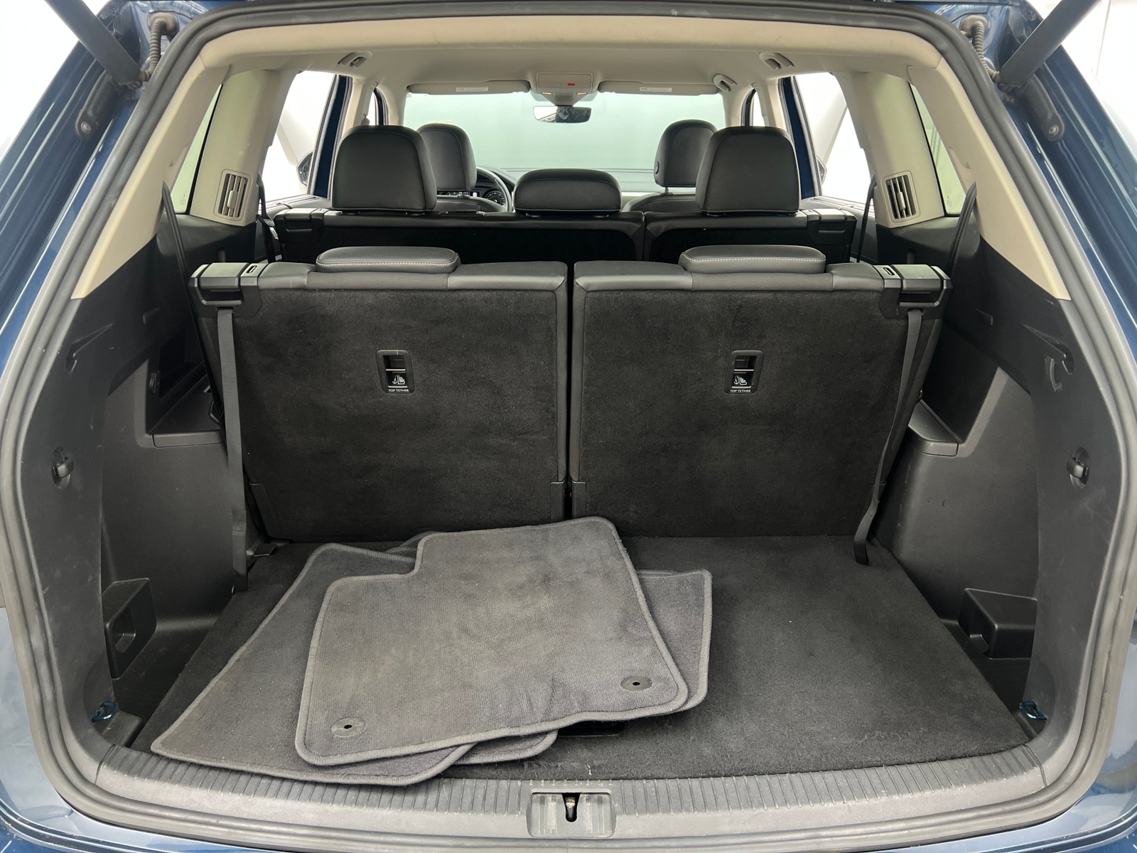 Thumbnail: 2019 Volkswagen Atlas - 6