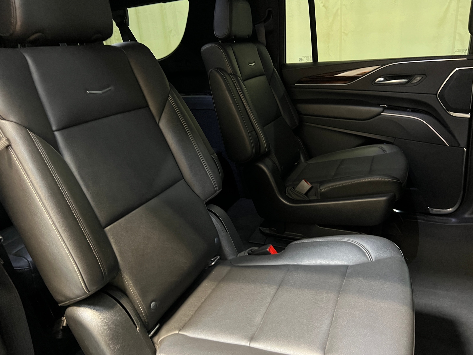 Thumbnail: 2022 Cadillac Escalade - 5
