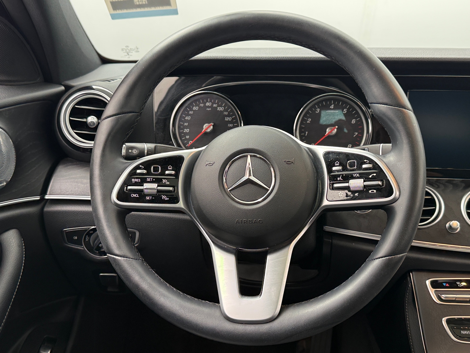 Thumbnail: 2019 Mercedes-Benz E-Class - 4