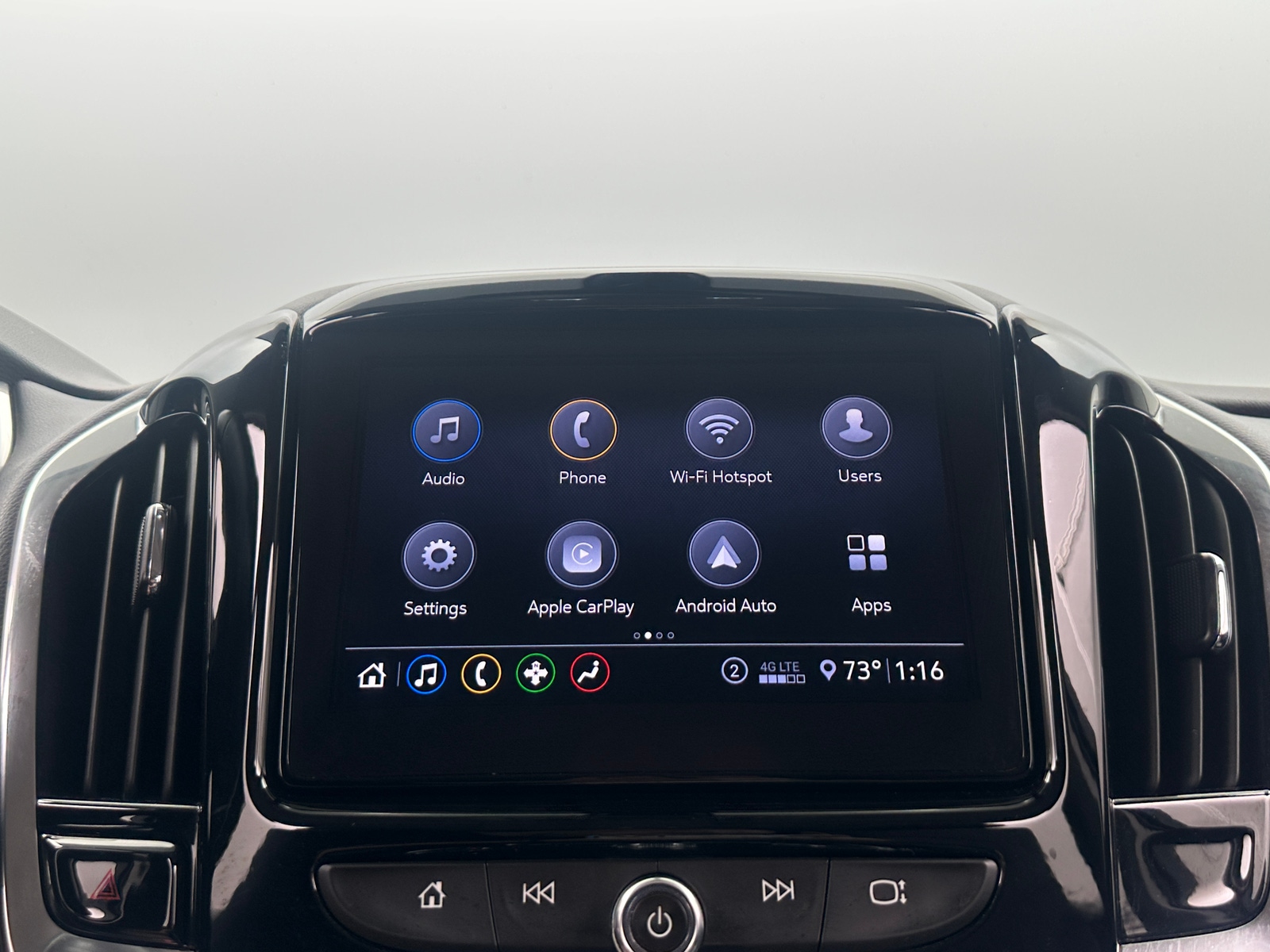 Thumbnail: 2020 Chevrolet Traverse - 4