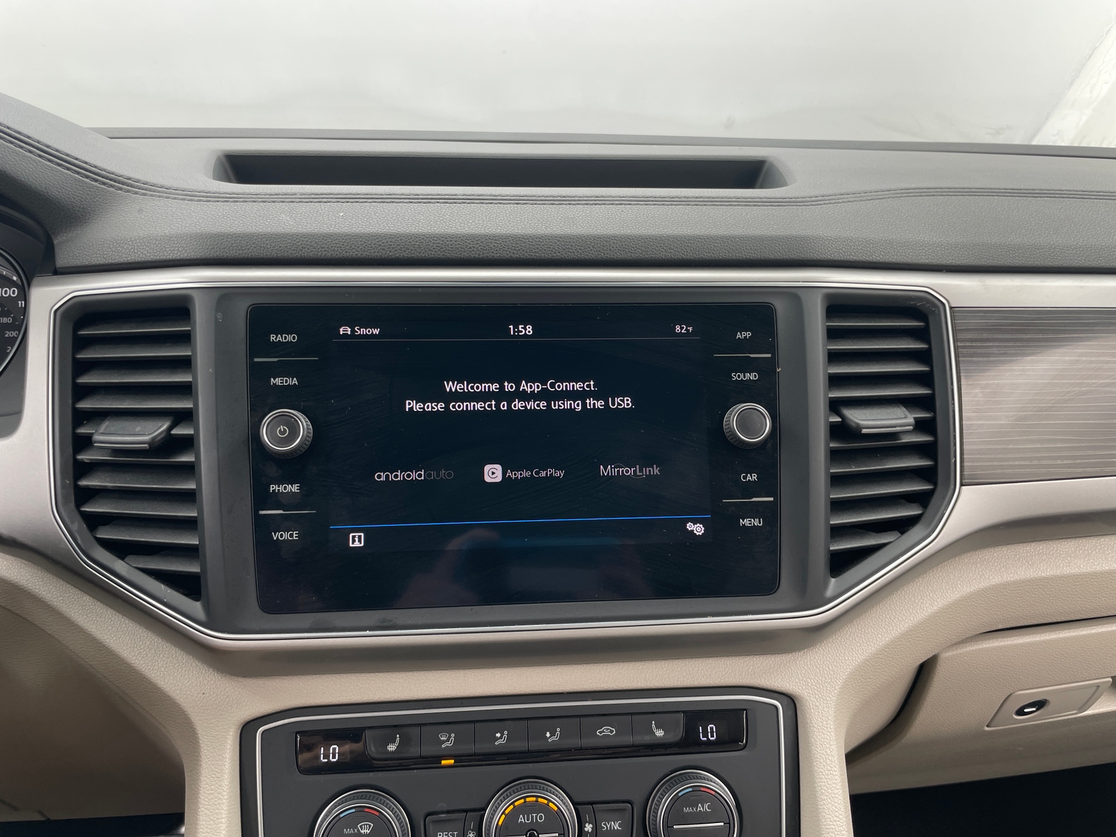 Thumbnail: 2019 Volkswagen Atlas - 3
