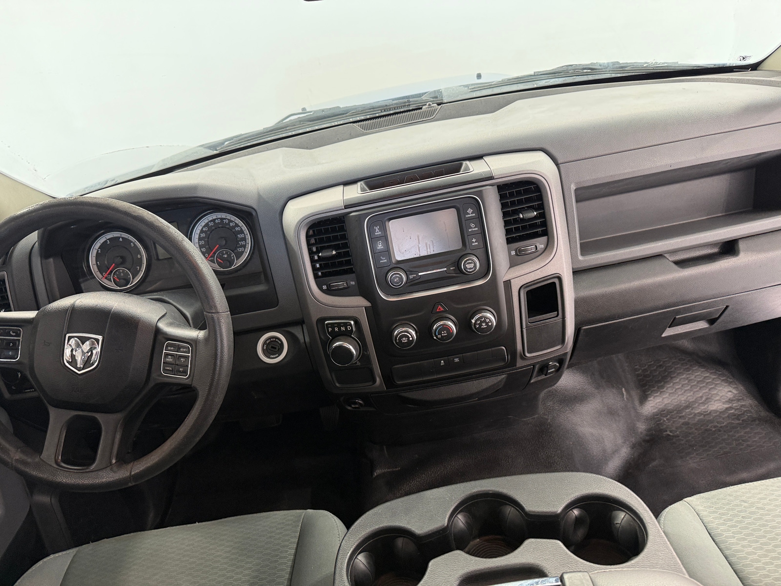 Thumbnail: 2019 RAM 1500 Classic - 3