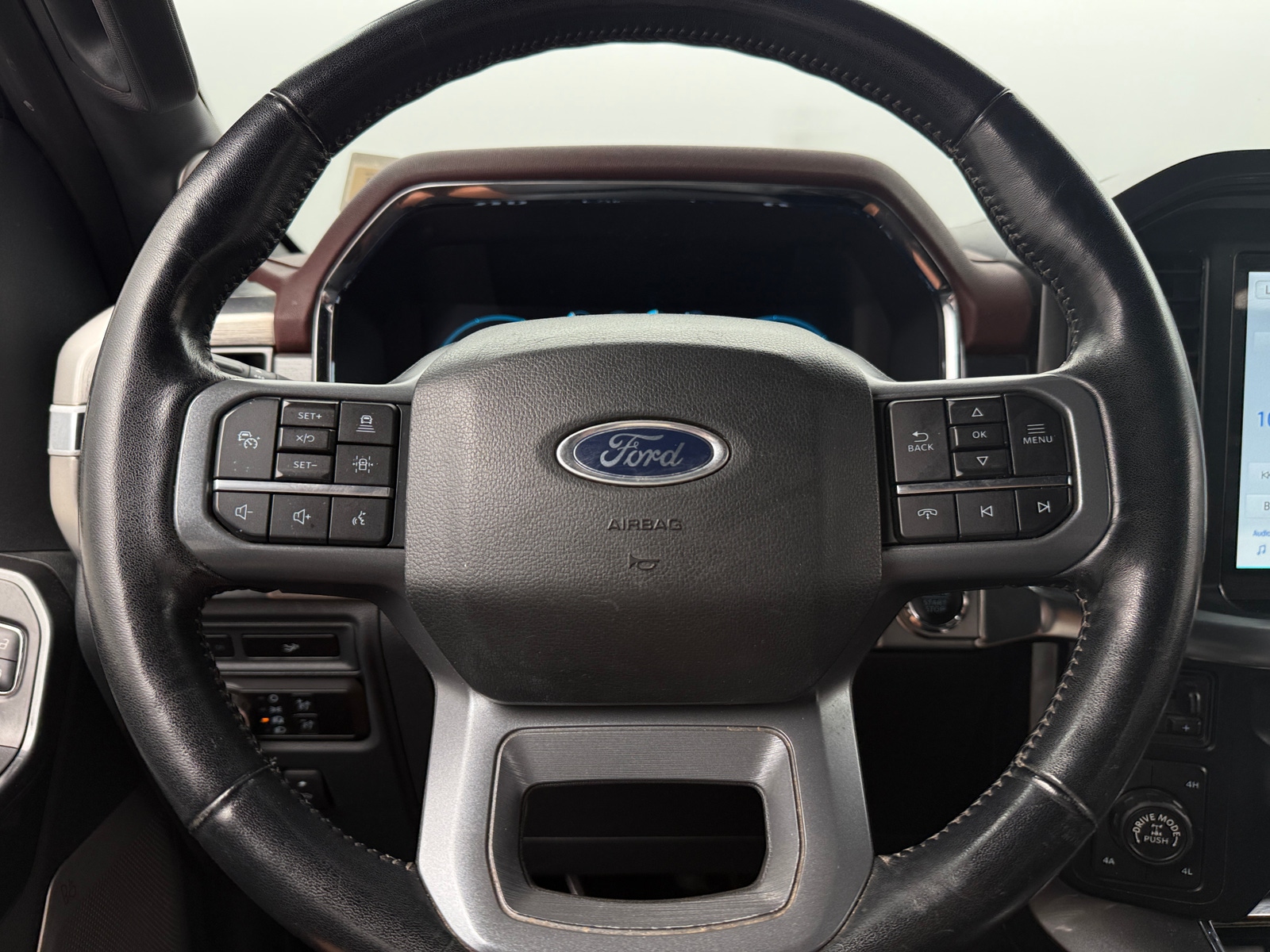 Thumbnail: 2023 Ford Econoline - 4