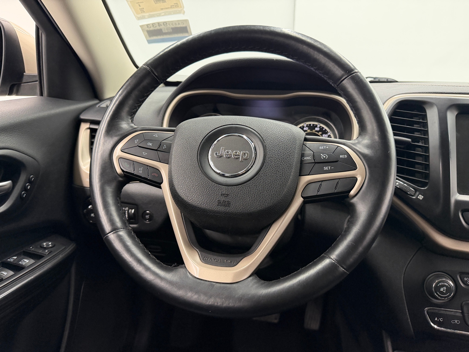 Thumbnail: 2014 Jeep Cherokee - 4