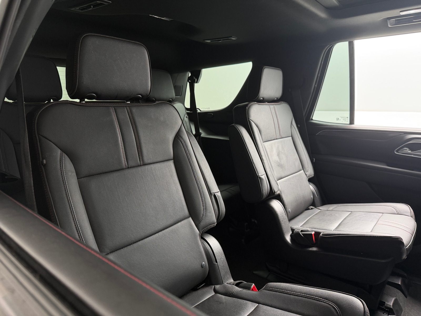Thumbnail: 2023 Chevrolet Tahoe - 5