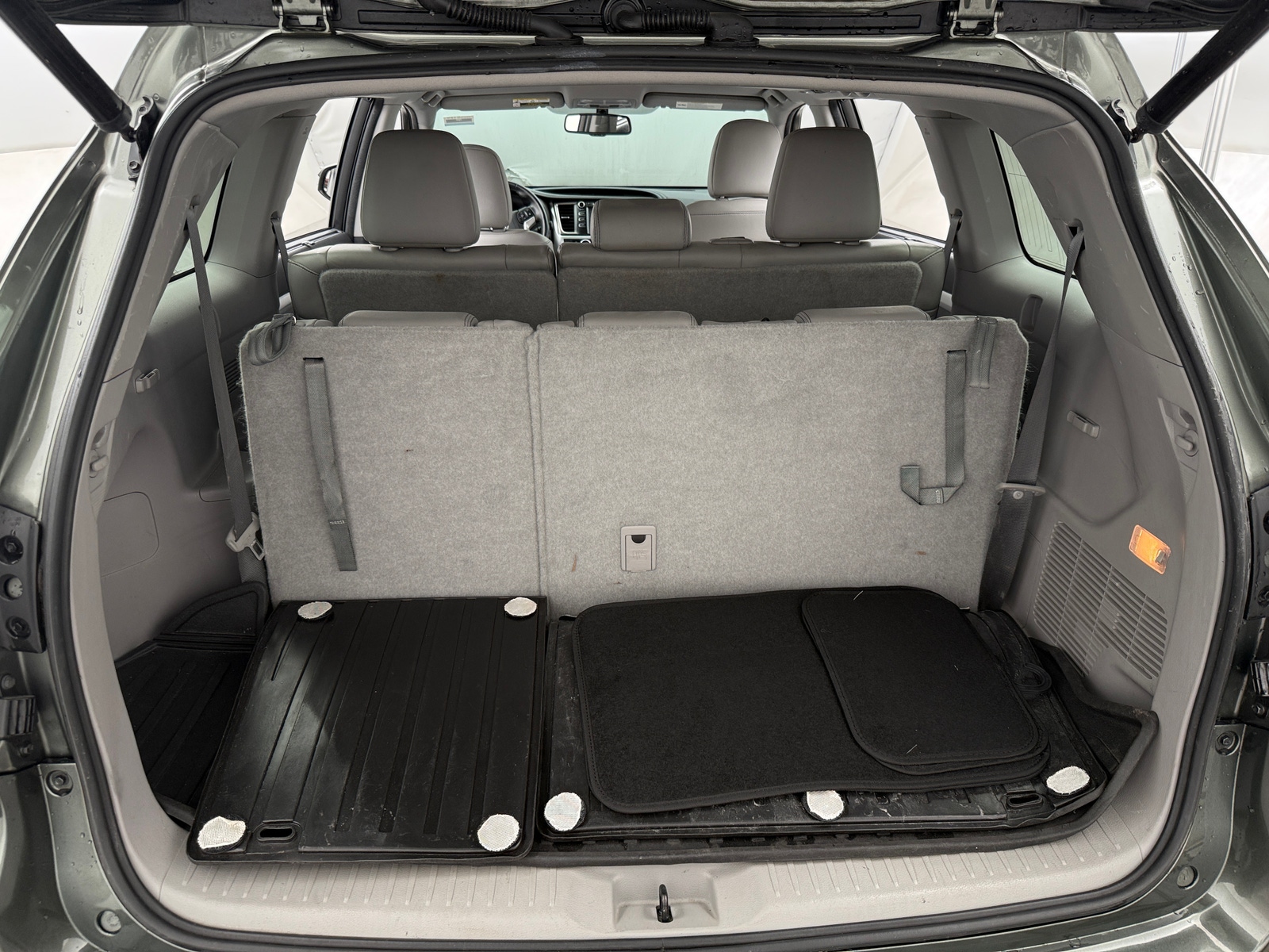 Thumbnail: 2016 Toyota Highlander - 6