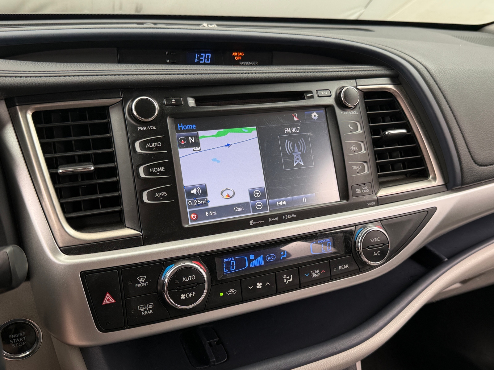 Thumbnail: 2016 Toyota Highlander - 3