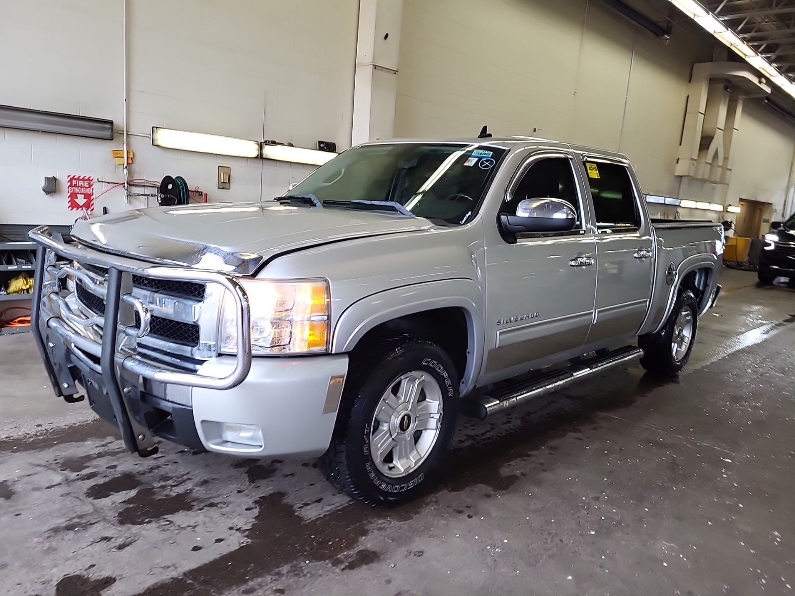 2011 Chevrolet Silverado 1500 4WD Crew Cab 143.5" LT