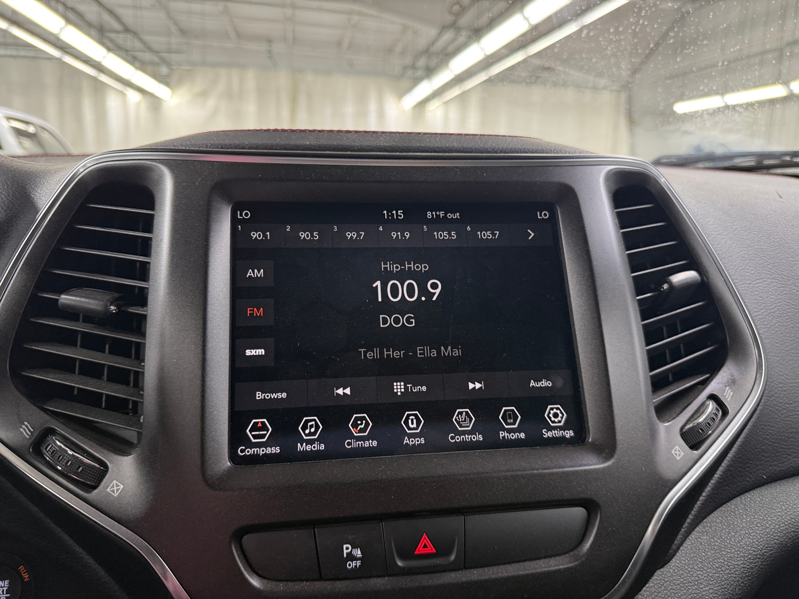Thumbnail: 2019 Jeep Cherokee - 4